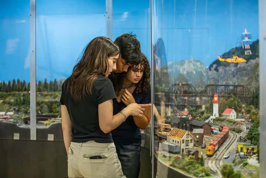Exporail, the Canadian Railway Museum - Eight exhibitions that connect trains with Canadian life