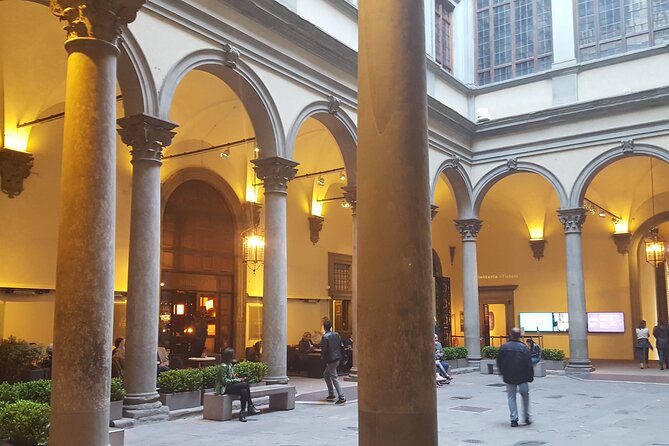Florence Renaissance and Medieval: Day Trip from Milano by High-Speed Train - Dante’s medieval neighborhood and Orsanmichele