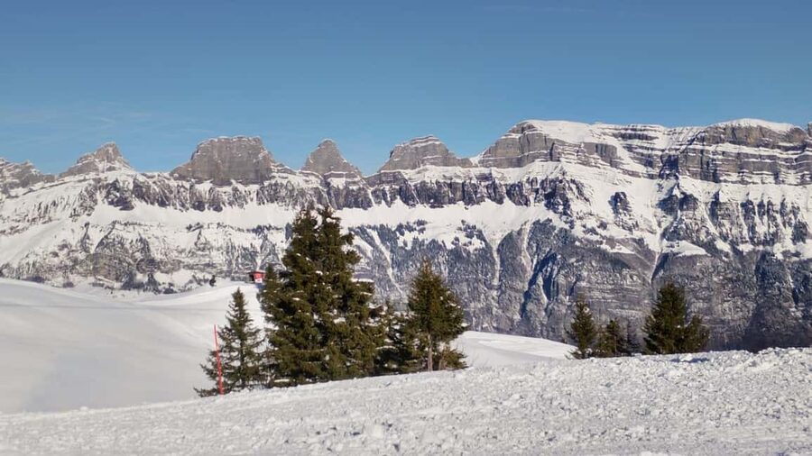 Flumserberg Day Trip: Train + Cable Car + Snow Fun - From Zurich HB to the Flumserberg snow