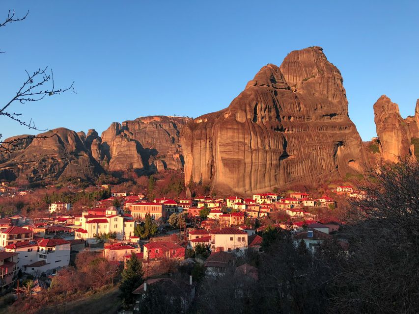 From Athens: Meteora Train Trip with Overnight Stay - A free evening in Kalambaka