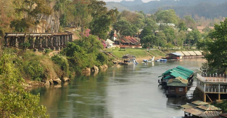 From Bangkok: Kanchanaburi War Cemetery and Death Railway.. - The JEATH War Museum and its difficult story