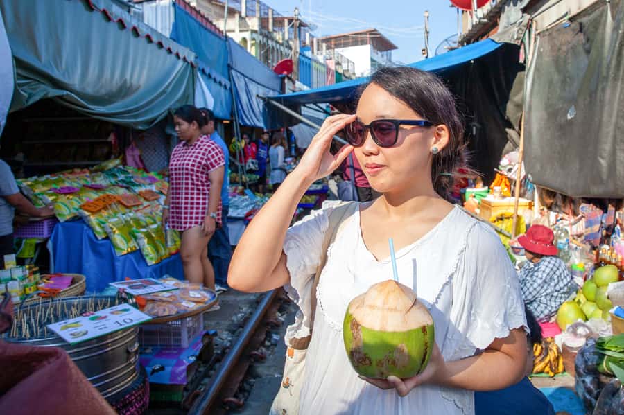 From Bangkok: Maeklong Railway and Floating Market Food Tour - Is $79 good value?