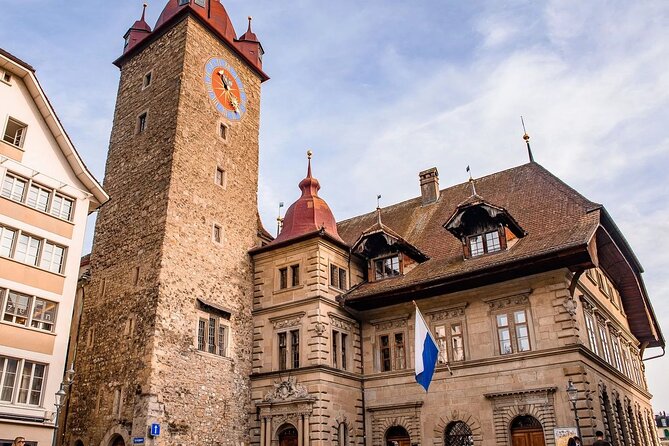 From Basel: Premium Panoramic train, Lucerne & Interlaken Tour - Ninety minutes for lunch and your own Lucerne