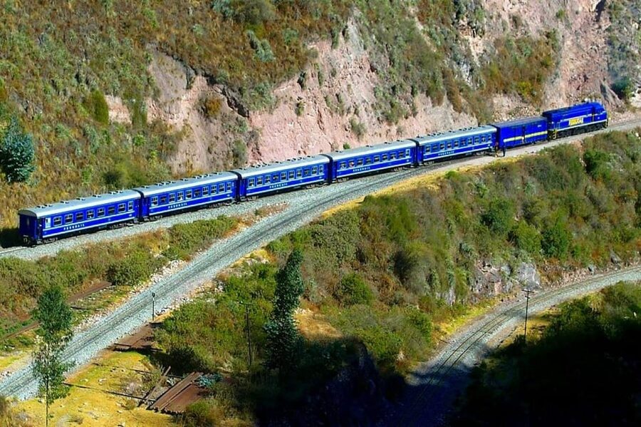 From Cusco: Excursion to Machu Picchu 1 day + Ticket & Train - The bus ride up to Machu Picchu