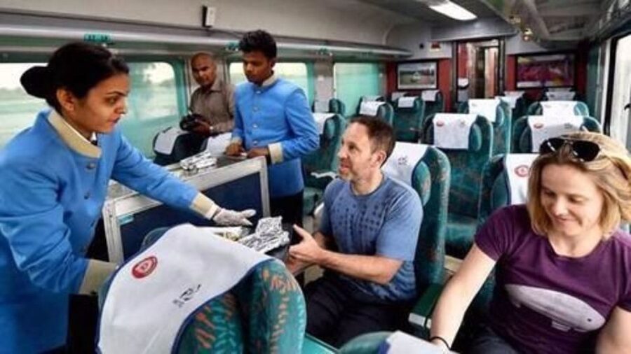 From Delhi: Taj Mahal & Agra City Tour By Gatiman Train - Why the Gatimaan train is the right start
