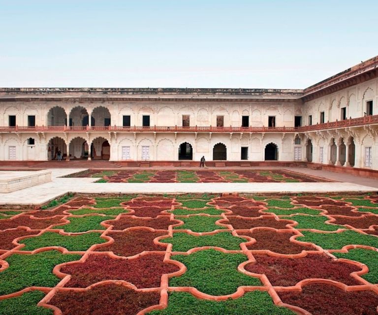 From Delhi: Taj Mahal & Agra Tour by Gatimaan Express Train - Agra Fort and the Mughal view of power