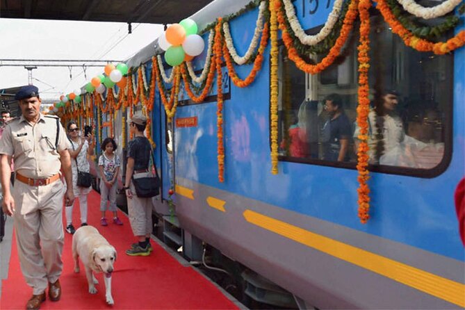 From Delhi Taj Mahal and Agra Fort Private Tour By India's fastest Train - Three hours at the Taj Mahal