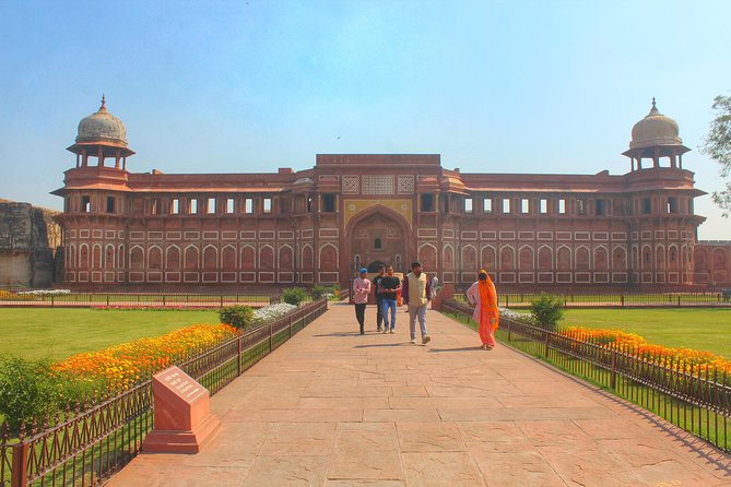 From Delhi Taj Mahal and Agra Fort Private Tour By India's fastest Train - Agra Fort and the Mughal story