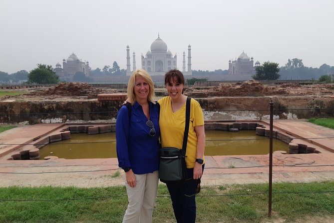 From Delhi : Taj Mahal Tour By Gatimaan Express Train All Inclusive Package - Agra Fort adds scale and context