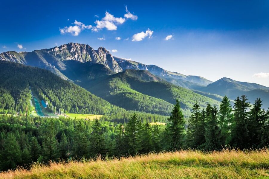 From Krakow: Zakopane Tour with Gubalowka Funicular & Museum - Why Zakopane makes a worthwhile day from Krakow