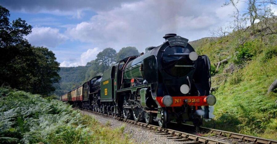 From London: The North York Moors with Steam Train to Whitby - Starting at King’s Cross before sunrise