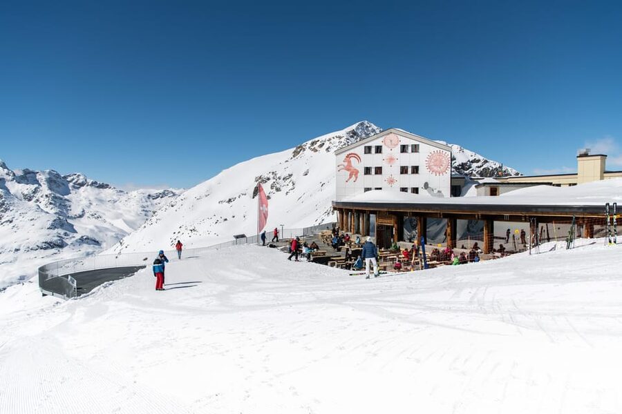 From Milan: Bernina Red Train & Lunch with Mountain Views - Should you book the Diavolezza and Bernina Red Train tour?