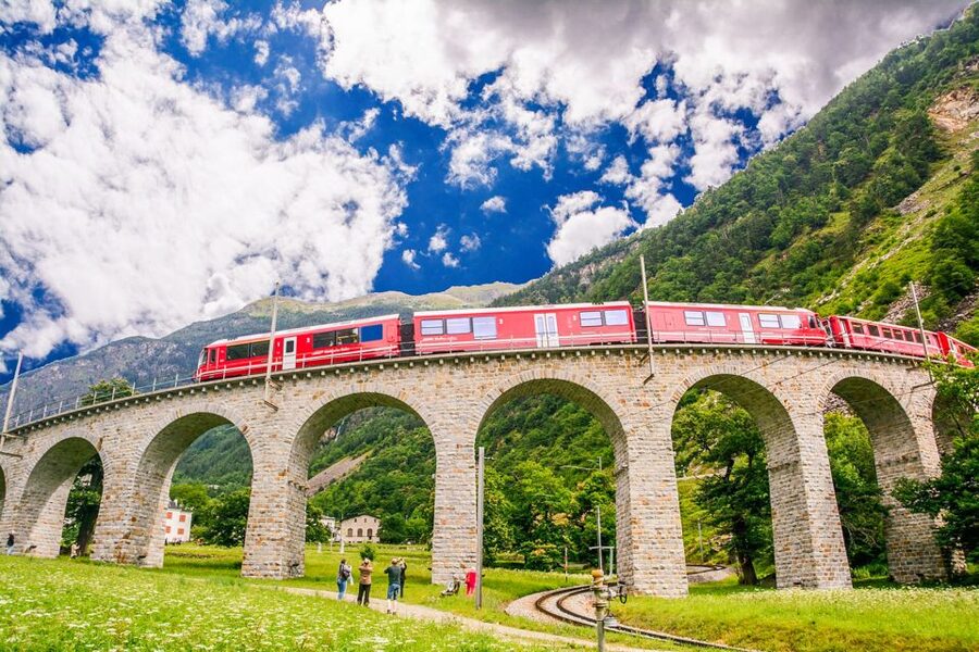 From Milan: Lake Como Cruise, St. Moritz & Bernina Red Train - Why the $159 price can make sense