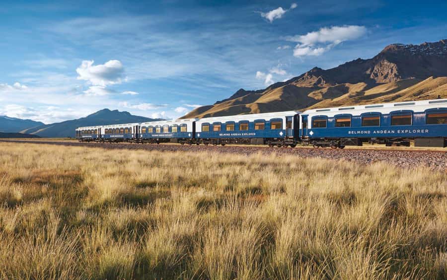 From Puno: Travel to Cusco in Titicaca Train All Inclusive - Afternoon tea and the final run into Cusco
