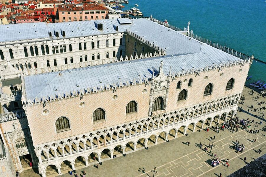 From Rome: Day Trip to Venice by High-Speed Train - Four hours on the high-speed train