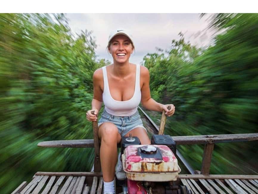 From Siem Reap: Battambang Day Trip Bamboo Train & Bat Cave - The road from Siem Reap to Battambang