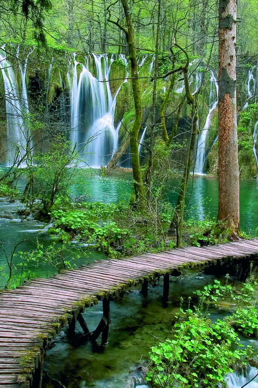 From Zadar: Plitvice Lakes Tour with Boat & Train Ride - Why Plitvice works as a day trip from Zadar
