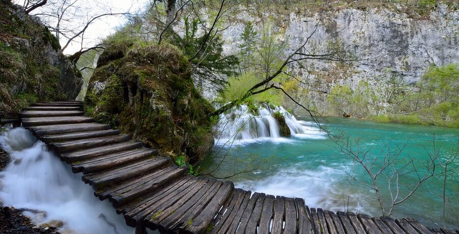 From Zadar: Plitvice Lakes Tour with Boat & Train Ride - The two-hour ride inland