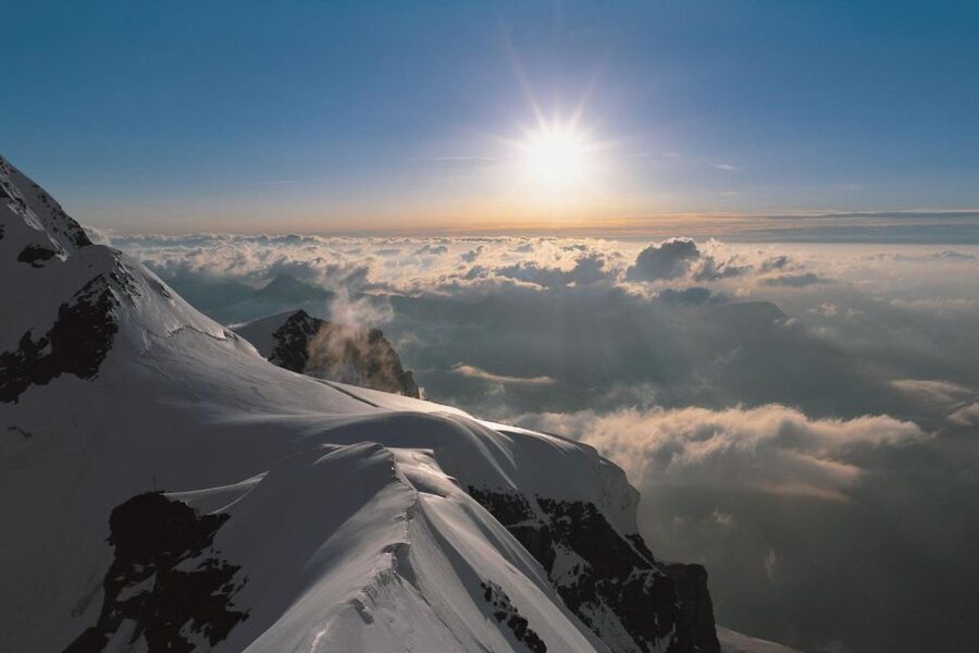 From Zurich: Jungfraujoch Guided Day Tour with Cogway Train - The guides can make or break the schedule