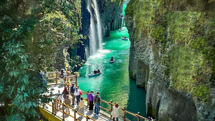 Fukuoka: Takachiho Gorge & Scenic Railway One Day Tour - The essentials at a glance