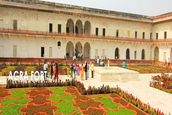 Full Day Agra Tour by Gatimaan Express Train - Seeing the Taj Mahal early in the sightseeing day