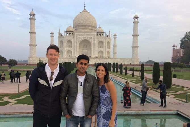 Full Day Agra Tour by Gatimaan Express Train - What the included meals add to the day