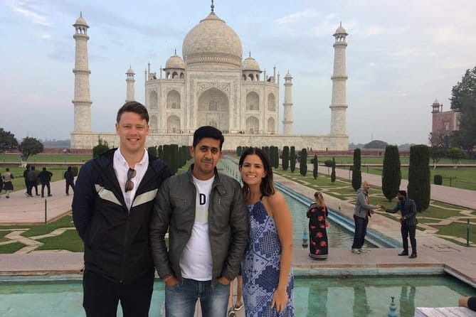 Full Day Agra Tour by Gatimaan Express Train - Arriving in Agra with a guide and private car