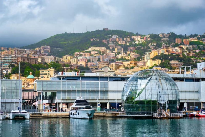 Genoa: Guided Panoramic City Tour with Funicular - Riding up by lift and funicular