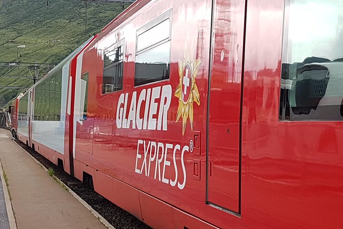 Glacier Express Panoramic Train Round Trip from Zürich With Private Guide - The return route makes this more than a one-way train ride