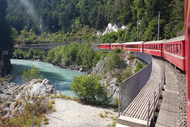 Glacier Express Panoramic Train Round Trip in one Day Private Tour from Bern - Oberalp Pass and a short stop in Andermatt