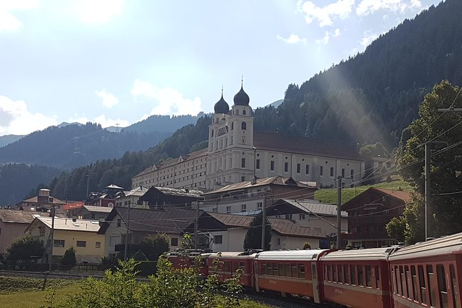 Glacier Express Panoramic Train Round Trip in one Day Private Tour from Luzern - The ride back through Bern and Lake Thun