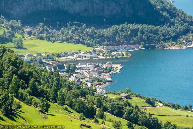 Guided tour - Viking Village, Nærøyfjord Cruise and Flåm Railway - The return to Bergen and the real cost of a full day