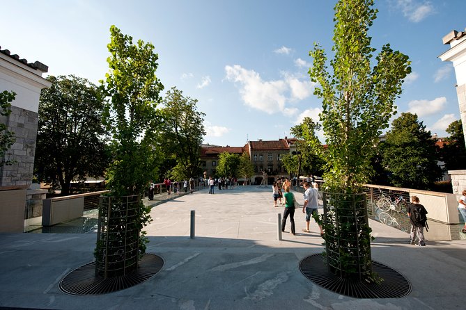 Guided Walk and Funicular Ride to Ljubljana Castle - Why this short Ljubljana tour works