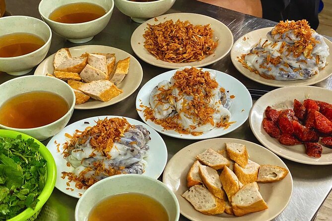 Hanoi Old Quarter Food Tour with Train Stress Visit - Drinks and dessert keep the route moving
