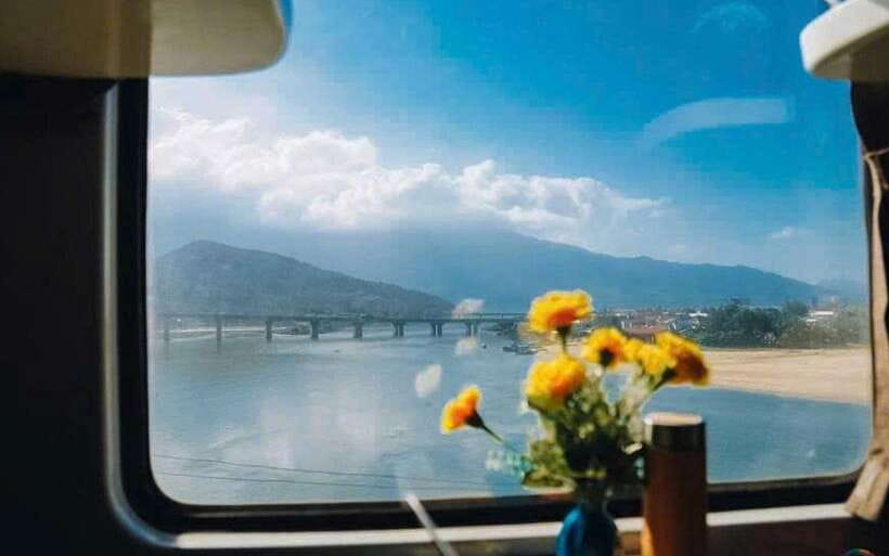 Hue Imperial Private Tour via Hai Van Pass Train Experience - A short local lunch in Hue