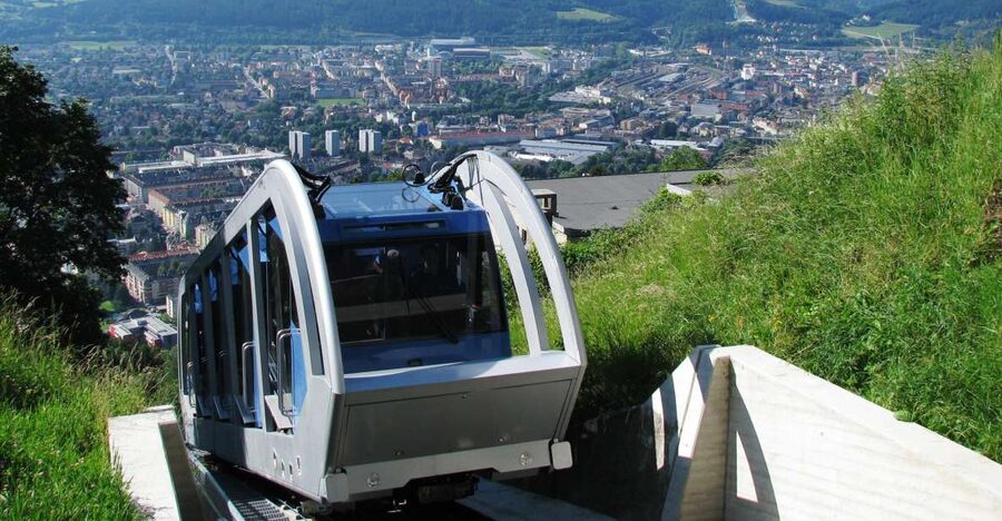Hungerburg: Roundtrip Funicular Tickets from Innsbruck - The eight-minute ride and its intermediate stops