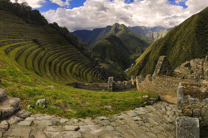 Inca Trail 4 Day Adventure to Machu Picchu with Panoramic Train - Day 3: Phuyupatamarca, cloud forest, and Wiñaywayna