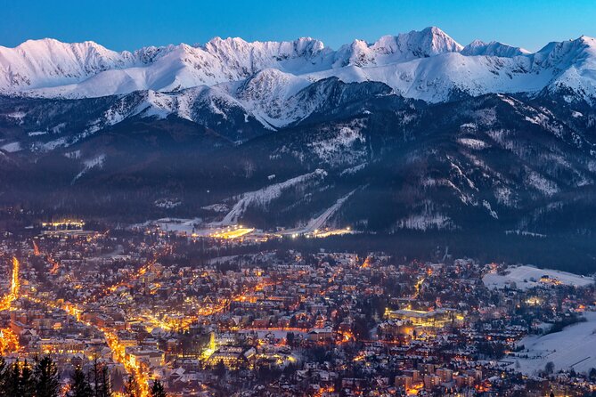 Krakow to Zakopane: Funicular, Tasting and Thermal Baths Day Trip - Krupówki Street and the Zakopane hour
