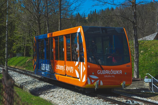 Krakow to Zakopane: Funicular, Tasting and Thermal Baths Day Trip - Guides, groups, and the value of the price