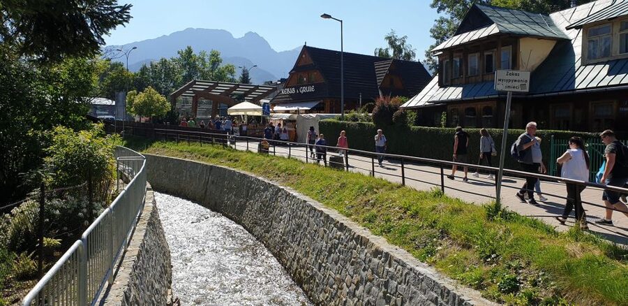 Krakow: Zakopane, Funicular, Cheese, and Highland Day Trip - Oscypek, the smoky taste of the Tatras
