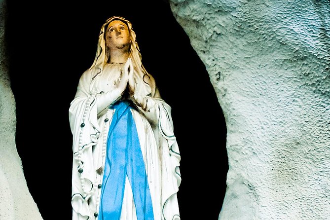 LOURDES : COME FOR A DAY - Private Day-trip from PARIS by High Speed Train - What your guide adds to the day