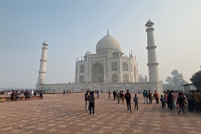 Luxury Taj Mahal by super fast train from Delhi all inclusive - Three hours inside the Taj Mahal