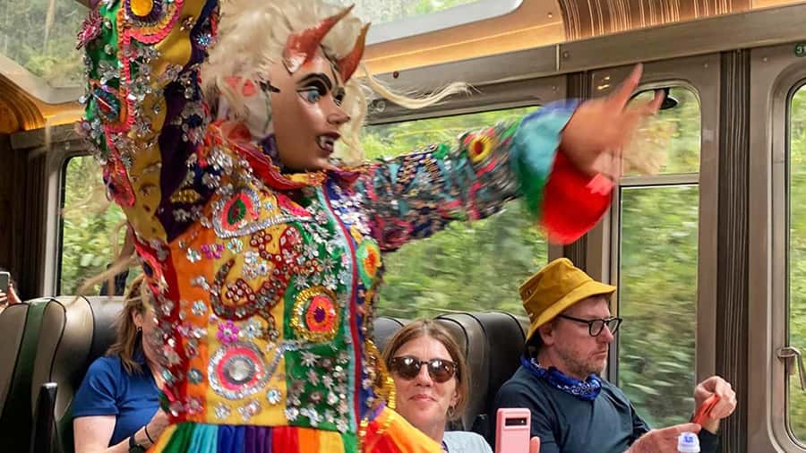 Machu Picchu: 1-day tour by Vistadome Observatory train - Key points at a glance