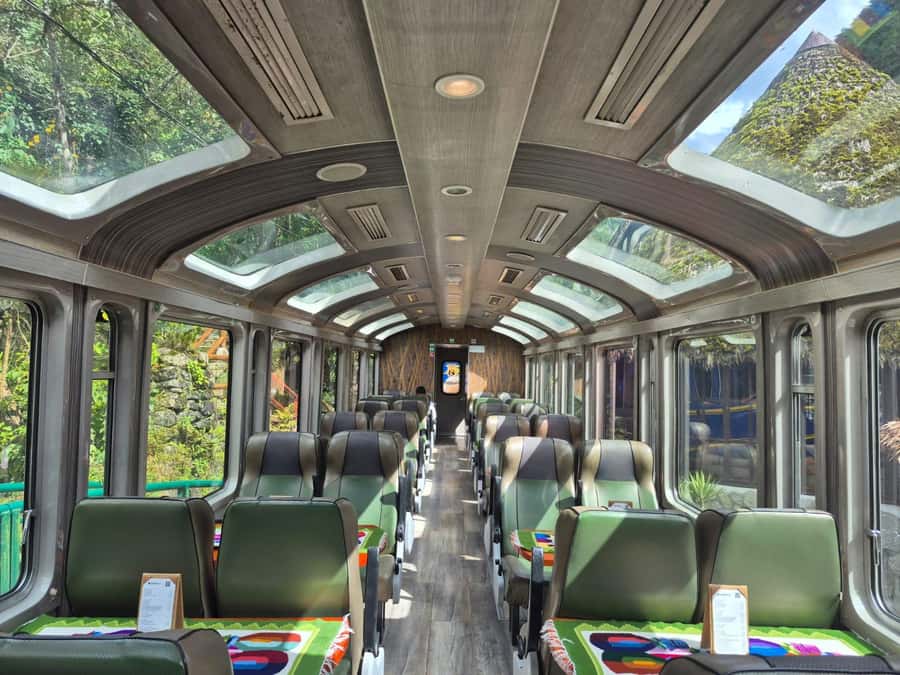 Machu Picchu: 1-day tour by Vistadome Panoramic train - Inside the citadel with a two to three-hour guide
