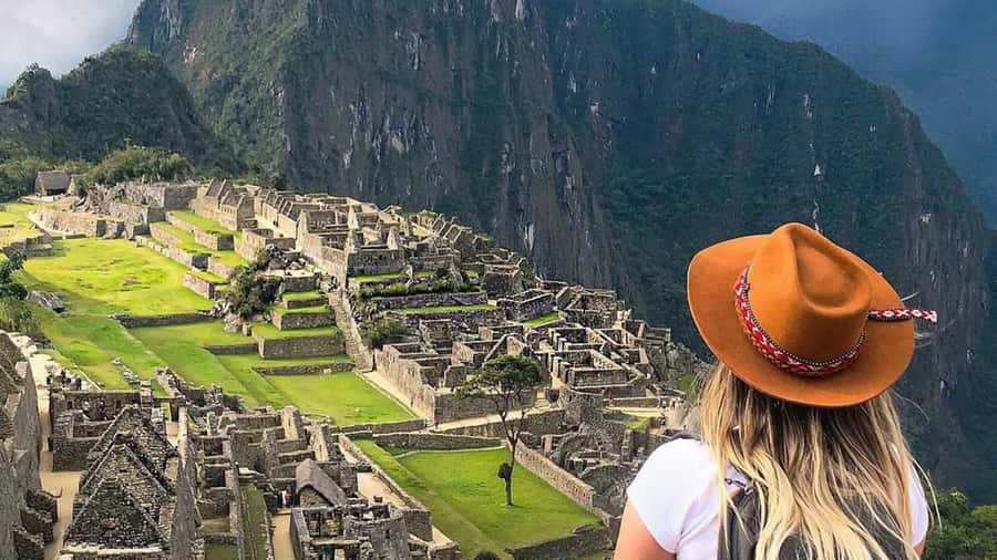 Machu Picchu: 1-day tour by Vistadome Panoramic train - Who should book this day trip?