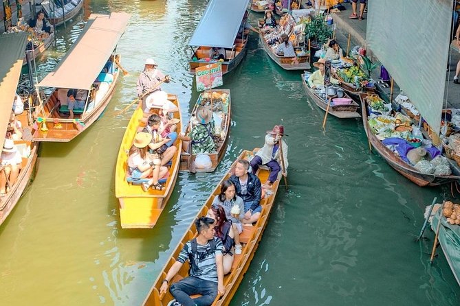 Maeklong Railway & Floating Market Tour (Private & All-Inclusive) - Lunch, heat, and the rhythm of a long day