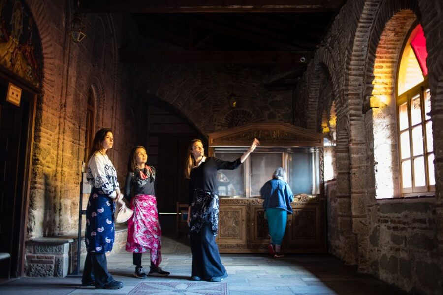 Meteora: 2-Days Train Tour from Thessaloniki - Local Agency - Timing, group size, and the return journey