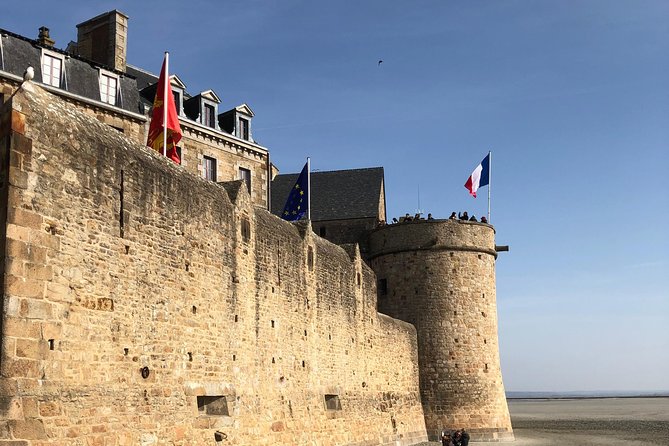 Mont Saint-Michel EXPRESS (day-trip from Paris by TGV - high speed train) - Arriving at Mont Saint-Michel