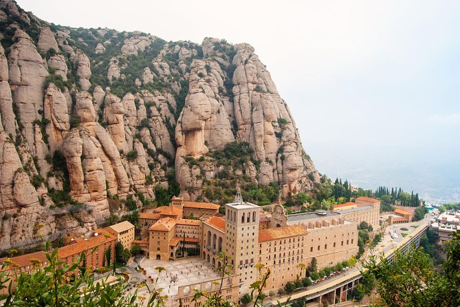 Montserrat: Cog-Wheel, Basilica, Black Madonna & Licor Tasting - The Return to Barcelona