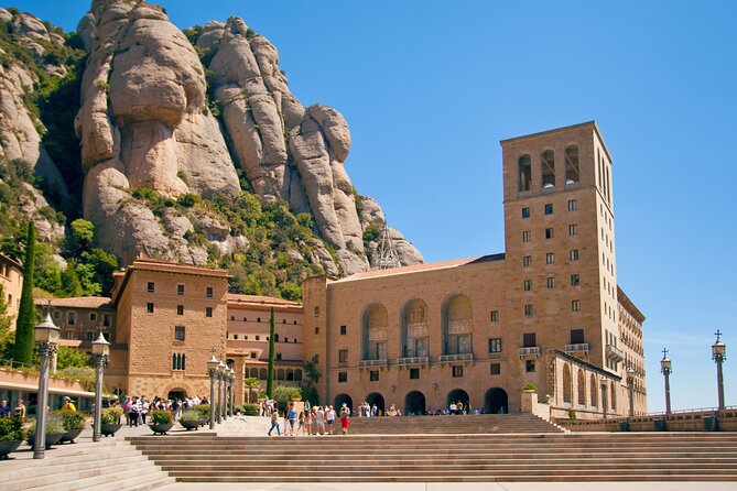 Montserrat Tour with Cogwheel Train, Monastery & Black Madonna - Key points at a glance
